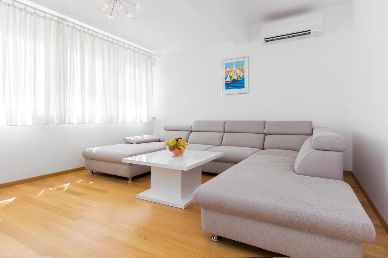 Apartment Royal II Vodice Extérieur photo